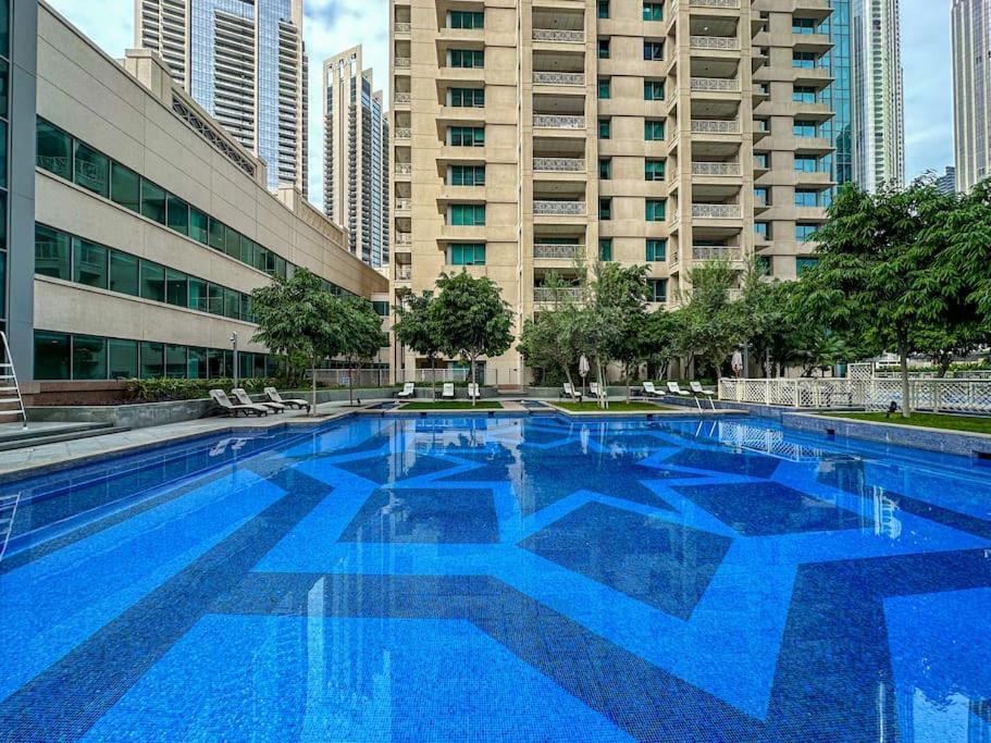 Studio In Best Part Of Downtown With Amazing Pool Dubai Exterior photo