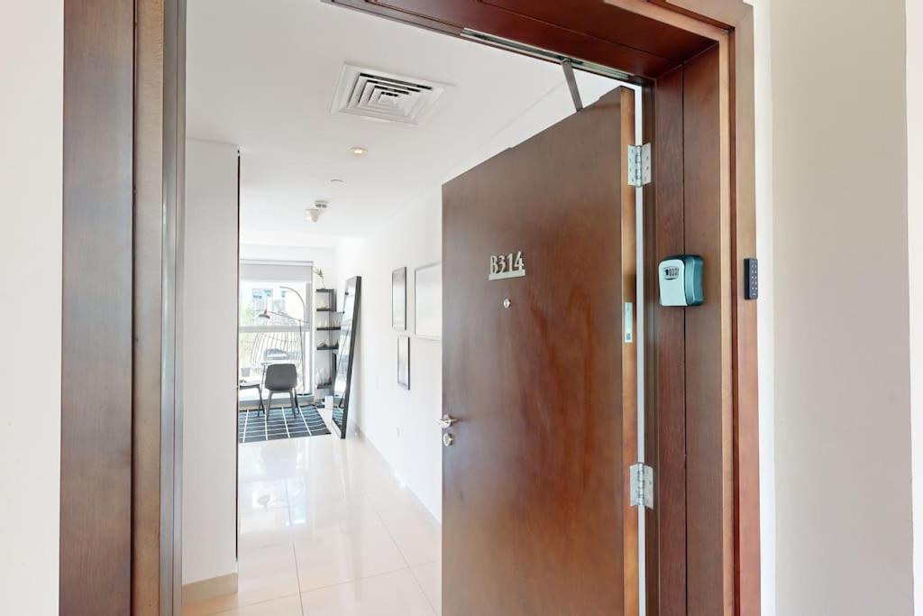 Studio In Best Part Of Downtown With Amazing Pool Dubai Exterior photo