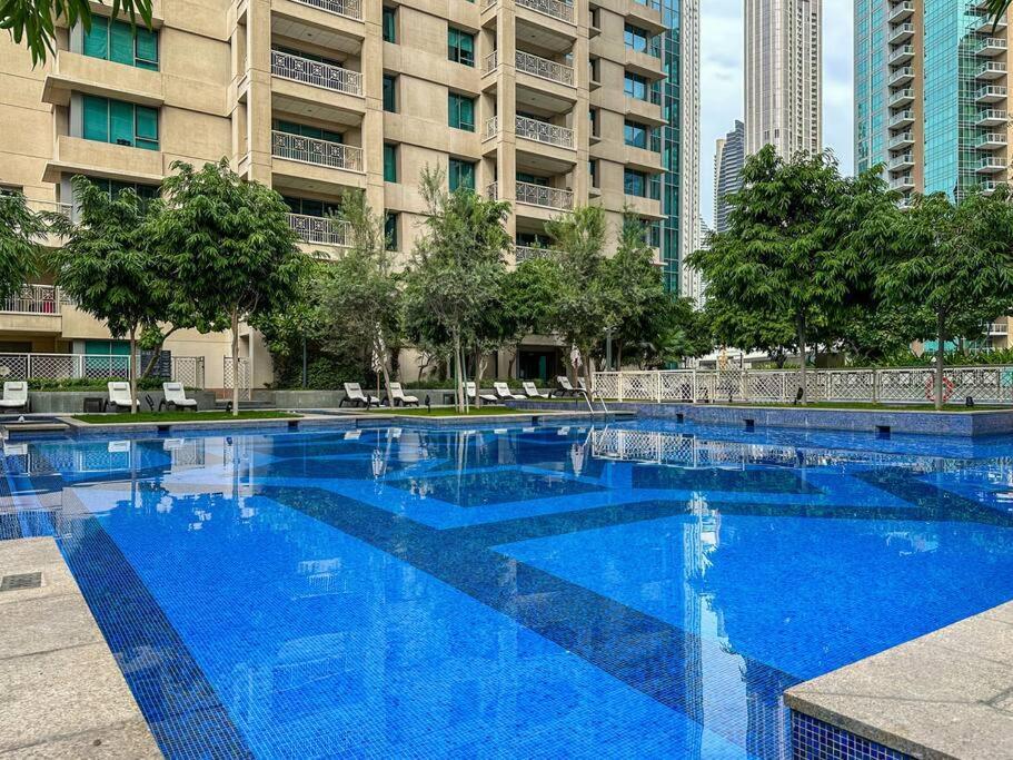 Studio In Best Part Of Downtown With Amazing Pool Dubai Exterior photo